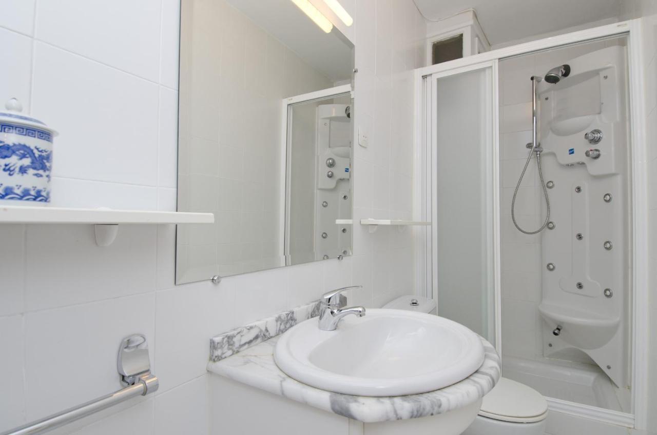 Apartamento Paseo Del Prado II En Madri Exterior foto