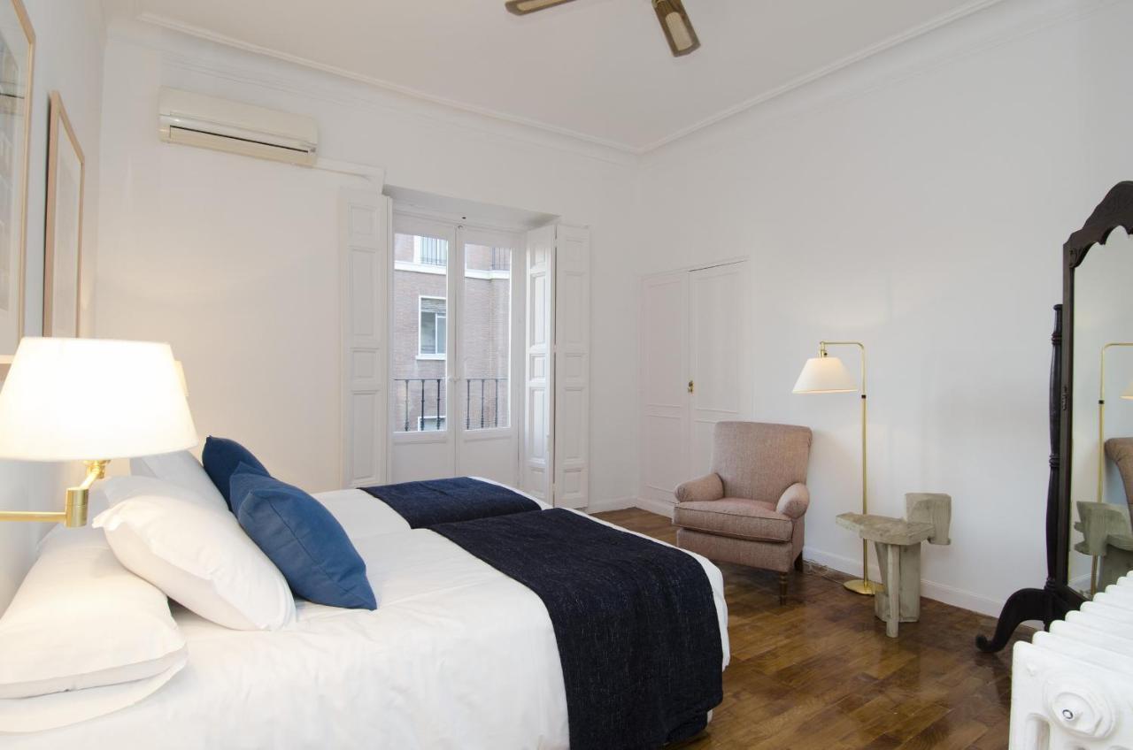 Apartamento Paseo Del Prado II En Madri Exterior foto