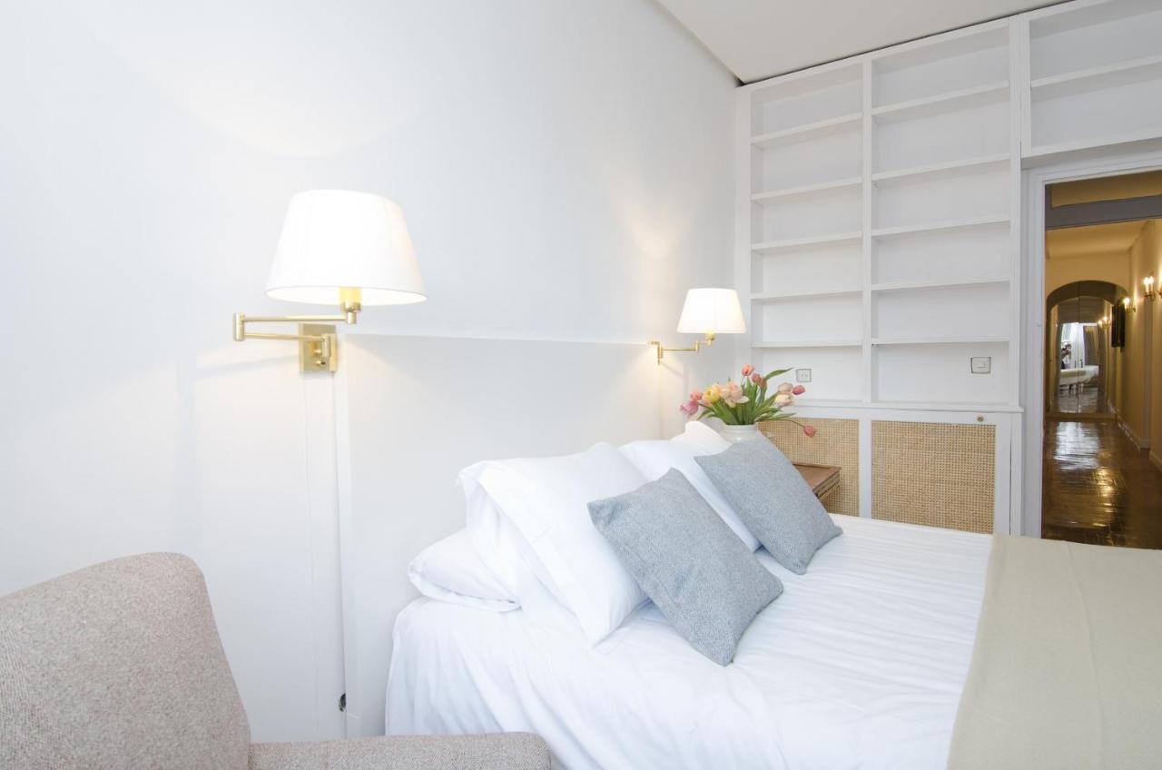 Apartamento Paseo Del Prado II En Madri Exterior foto