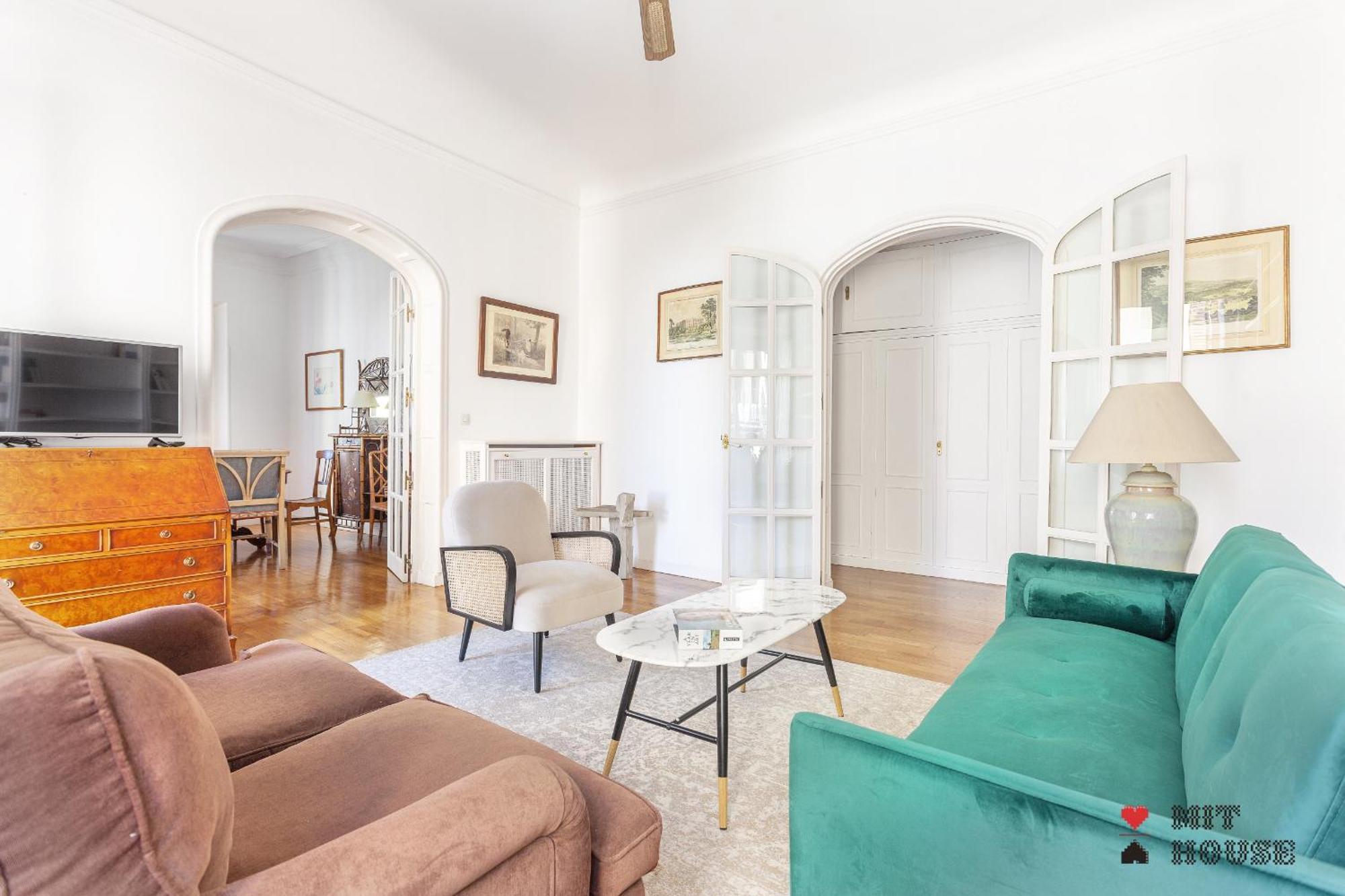 Apartamento Paseo Del Prado II En Madri Exterior foto