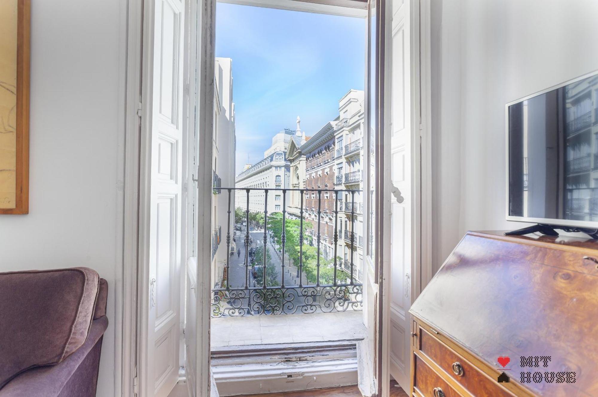 Apartamento Paseo Del Prado II En Madri Exterior foto